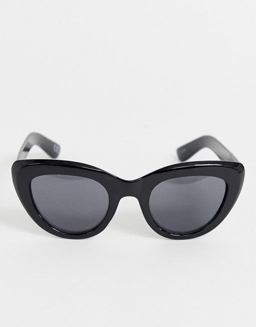 Na-kd Cat Eye Sunglasses in Black