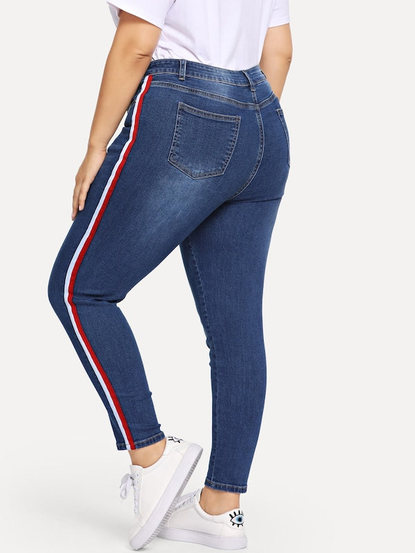 Plus Size Contrast Tape Side Bleach Wash Jeans