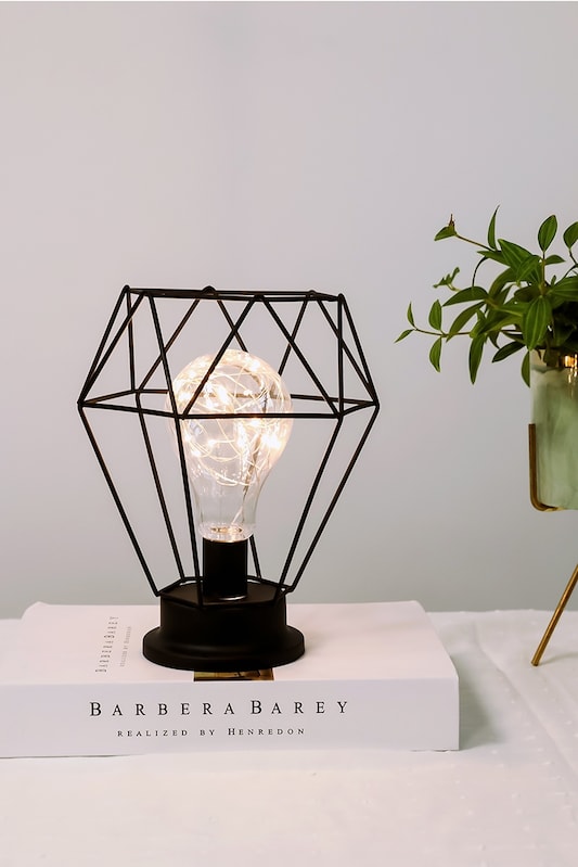 Geometric Decor Table Lamp