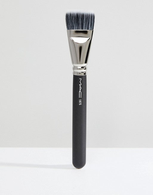 MAC 197S Duo Fibre Square Brush